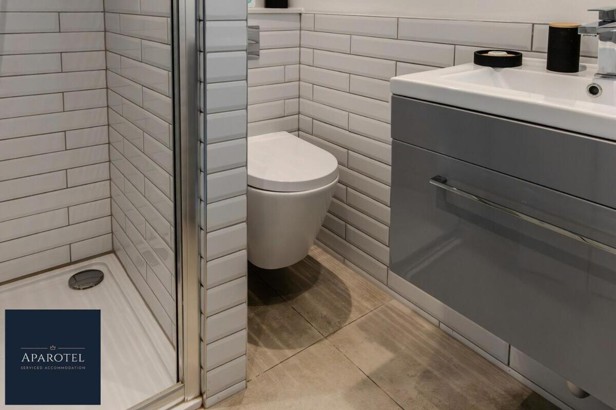 Aparotel Serviced Apartments - Stonehenge, Amesbury Town Centre 客房 照片