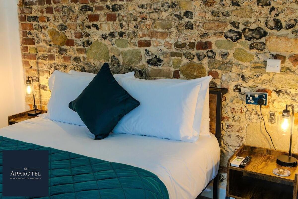 Aparotel Serviced Apartments - Stonehenge, Amesbury Town Centre 客房 照片