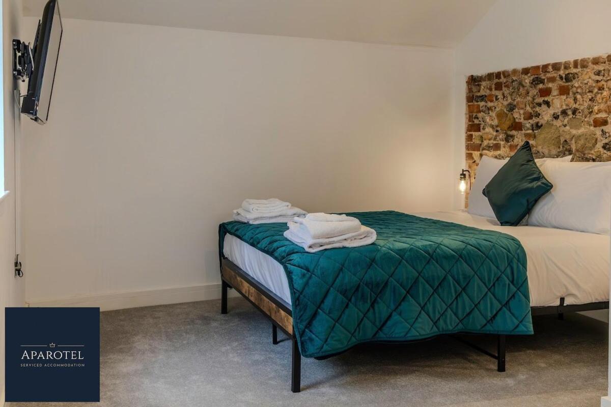 Aparotel Serviced Apartments - Stonehenge, Amesbury Town Centre 客房 照片