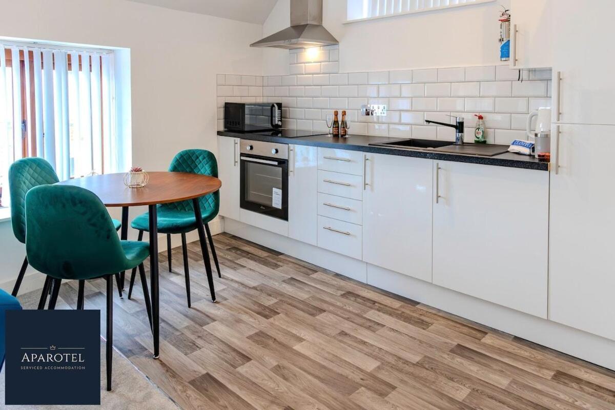 Aparotel Serviced Apartments - Stonehenge, Amesbury Town Centre 客房 照片