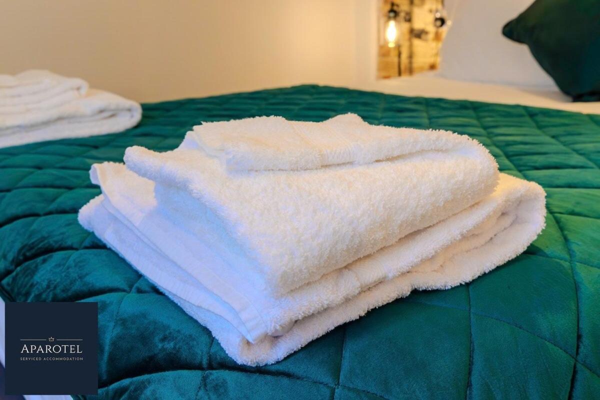Aparotel Serviced Apartments - Stonehenge, Amesbury Town Centre 客房 照片