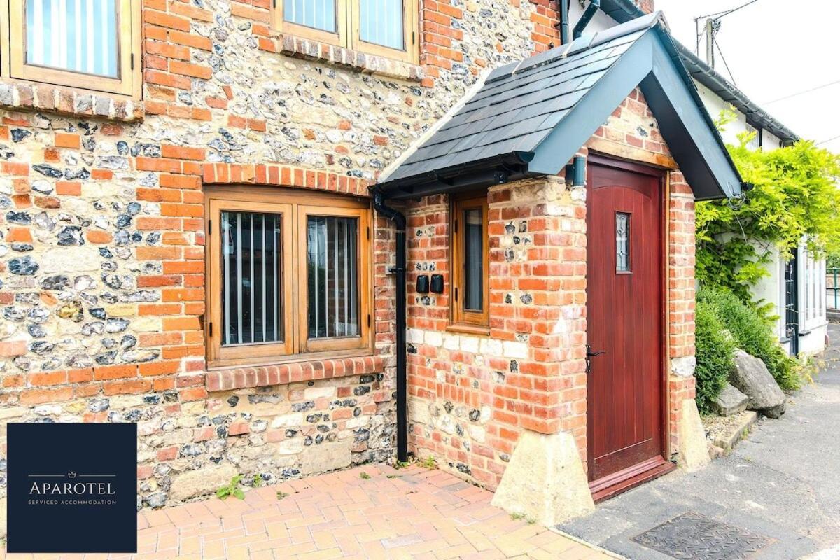 Aparotel Serviced Apartments - Stonehenge, Amesbury Town Centre 客房 照片