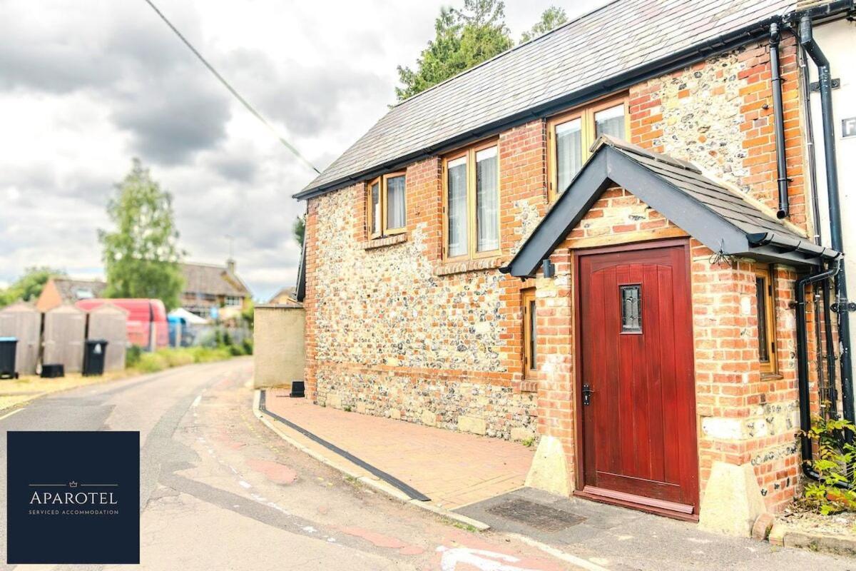 Aparotel Serviced Apartments - Stonehenge, Amesbury Town Centre 客房 照片